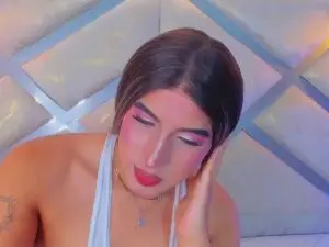 Cam4 Live Sex Cam of Cami_rouxx