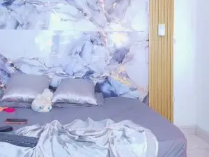 Cam4 Free Live Porn of luna_hoott