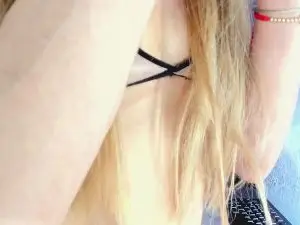 Cam4 Free Live Porn of Putinna1