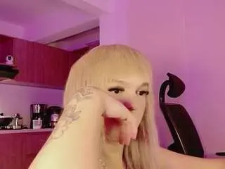 Camsoda Free Porn Cam of kendallcurkovaa