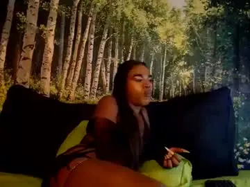 Chaturbate Live Sex of lucile_carrie