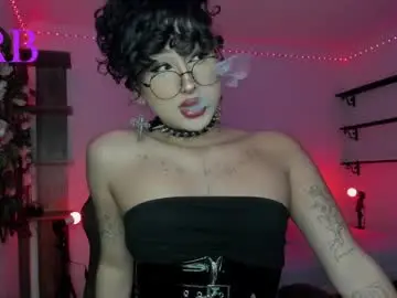 Chaturbate Adult Video Chat of heka_prudence
