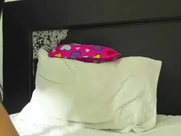 Chaturbate Live Sex Cam of my_onlyqueen