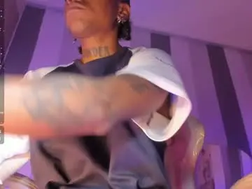 Chaturbate Free Porn Cam of jhonymiller