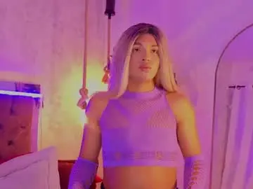 Chaturbate Free Porn Cam of chloe_bronze