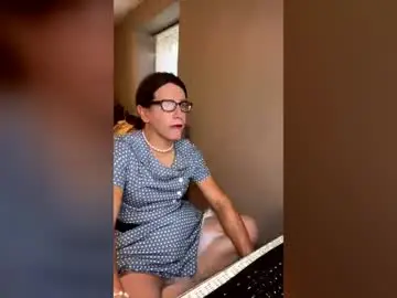 Chaturbate Watch Live Sex Cams of missnicolenicolenicole