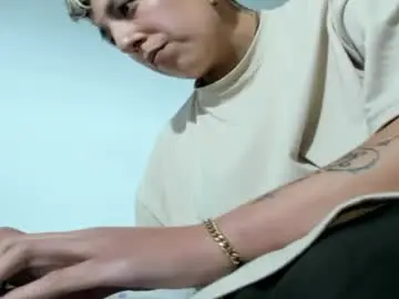 Chaturbate Watch Live Sex Cams of boy_trans
