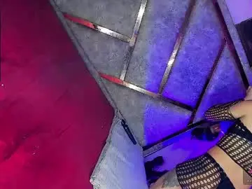 Chaturbate Nude Webcam of gia21xxx