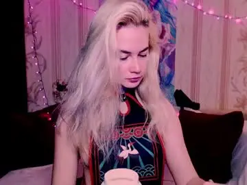 Chaturbate Watch Live Sex Cams of carinfox