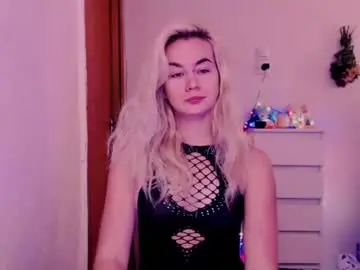 Chaturbate Best live sex cam show of carinfox