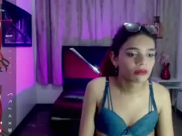 Chaturbate Nude Webcam of luisa_torres__