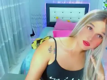 Chaturbate Nude Webcam of zoeschmmit