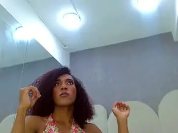 Chaturbate Nude Webcam of bella_77_