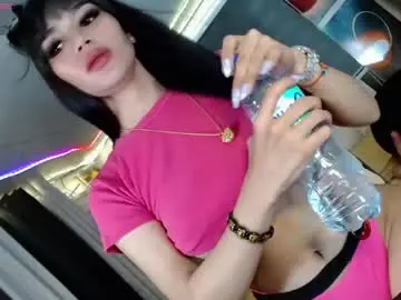 Chaturbate Live Sex Cam of sweetie_fox69