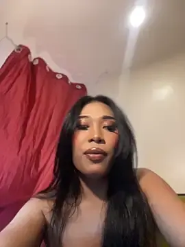 Stripchat Sex Cam of hugecock_tamira