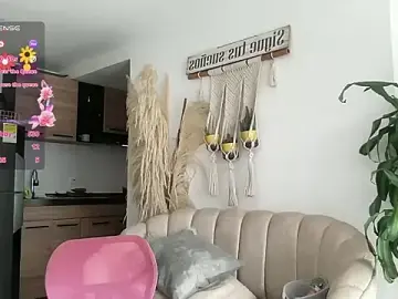 Stripchat Free Live Porn of isa_fox_23