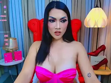 Stripchat Free Live Porn of Laureen_Hilton