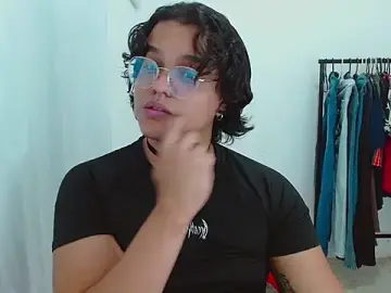 Stripchat Live Porn of Diane_exotic