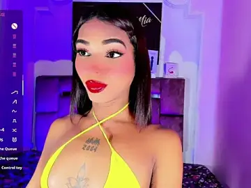 Stripchat Adult Webcam of Mia_Castro_xx