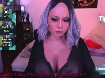 Stripchat Free Porn Cam of MistressHugeCockTs