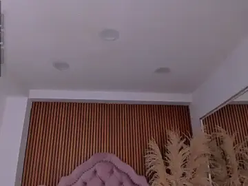 Stripchat Live Porn of CamilaHarperr_