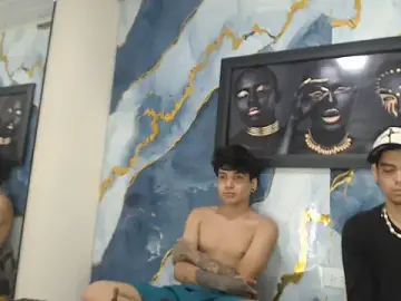 Stripchat Sex Cam of TheShamefulBoys