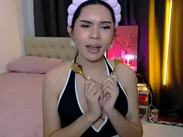 Stripchat Sex Cam of Alexandra_Kenn