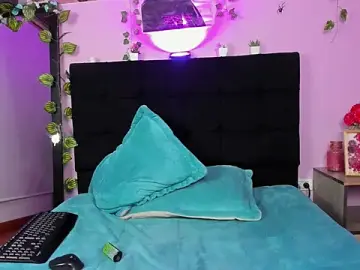 Stripchat Free Live Porn of Makii_XOXO