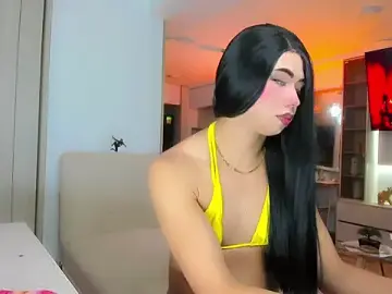 Stripchat Free Porn Cam of Emmabakers
