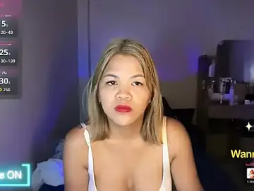Stripchat Best live sex cam show of BigBananaTS