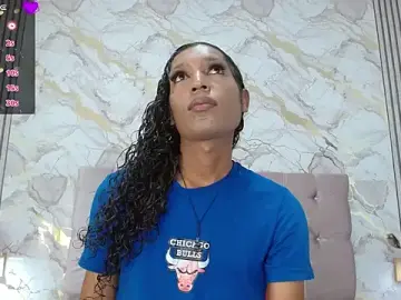 Stripchat Watch Live Sex Cams of Mia_Hiills
