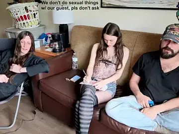 Stripchat Free Porn Cam of manicpixiedreamfrog