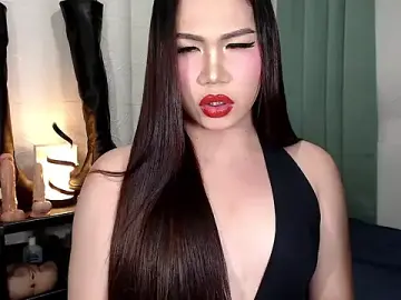 Stripchat Sex Cam of elise_bloom69