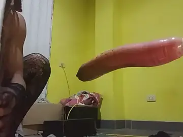Stripchat Best live sex cam show of Canelasexo82