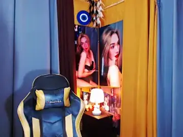 Stripchat Live Porn of sexynaughtychristinaxx