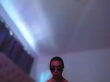 Stripchat Live Sex Cam of KatalinaMillan