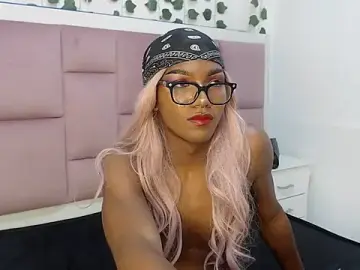 Stripchat Free Porn Cam of Elektraqueen1