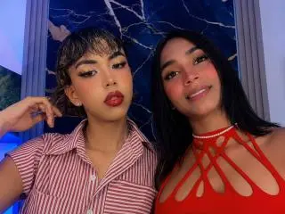 Xlovecam Live Porn of LuxuryQueens